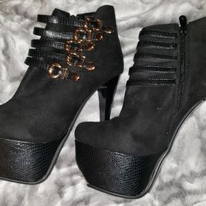 Dime City Black 6 inch platforms